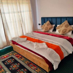 Yumtso Homestay Merak | Cozy Stay Near Pangong Lake, Ladakh