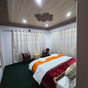 Yumtso Homestay Merak | Cozy Stay Near Pangong Lake, Ladakh